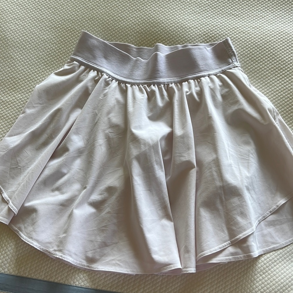 Lululemon skirt size 6